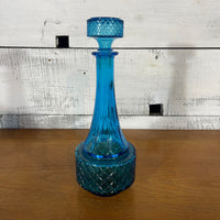 Carafe en verre bleue