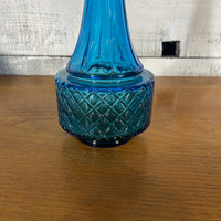 Carafe en verre bleue